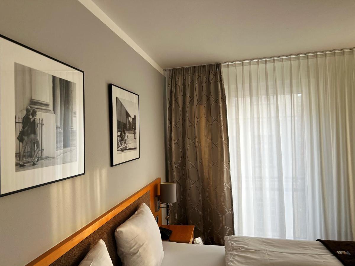 Prinz Hotel 4*